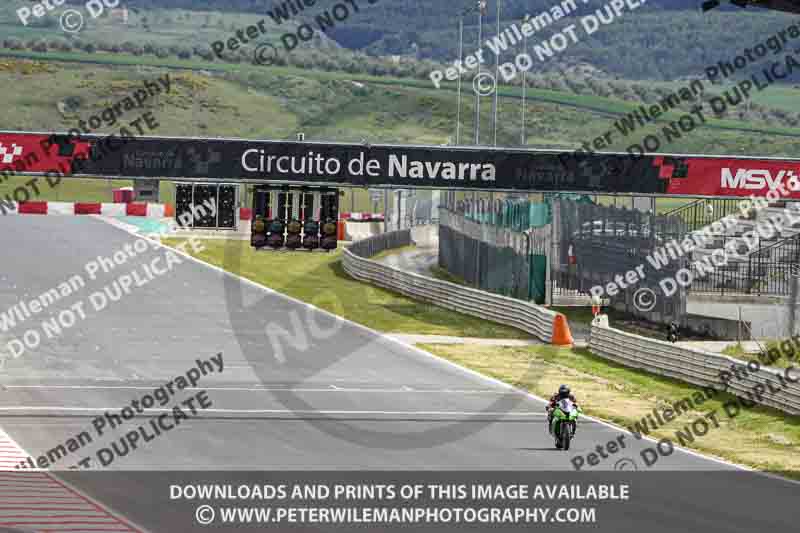 cadwell no limits trackday;cadwell park;cadwell park photographs;cadwell trackday photographs;enduro digital images;event digital images;eventdigitalimages;navarra;no limits trackdays;peter wileman photography;racing digital images;trackday digital images;trackday photos